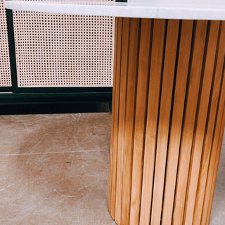 Nouvelle table ovale en marbre Milan