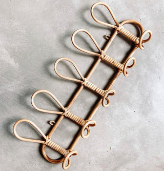 Crochets muraux en rotin