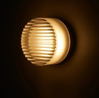 Sleek LED Wall Fixture, Versatile Indoor and Outdoor Design