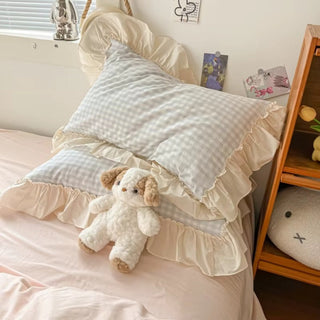Gingham Ruffled Bedding Set | Cozy Design