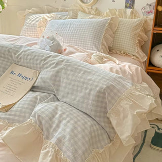Gingham Ruffled Bedding Set | Cozy Design