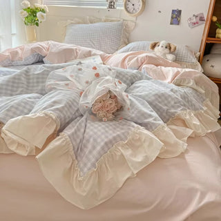 Gingham Ruffled Bedding Set | Cozy Design