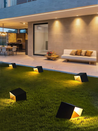 Illuminated Cube Outdoor Light, Solar-Powered
