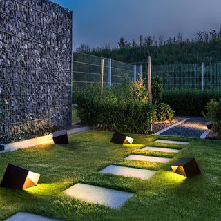 Illuminated Cube Outdoor Light, Solar-Powered