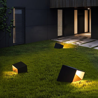 Illuminated Cube Outdoor Light, Solar-Powered