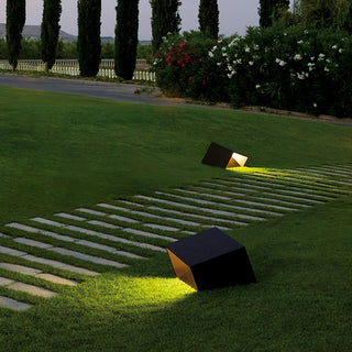 Illuminated Cube Outdoor Light, Solar-Powered