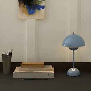 LED Table Lamp Wireless & Dimmable