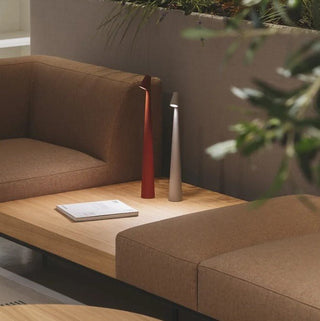 Compact portable lamp, versatile design