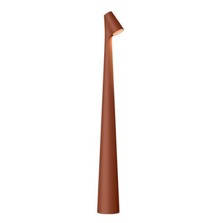 Compact portable lamp, versatile design