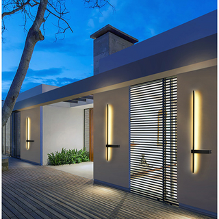 Outdoor Pillar Light, Weather-Resistant