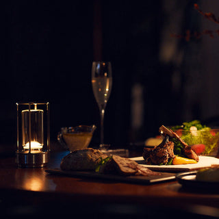 Portable LED table lamp, wireless and rechargeable