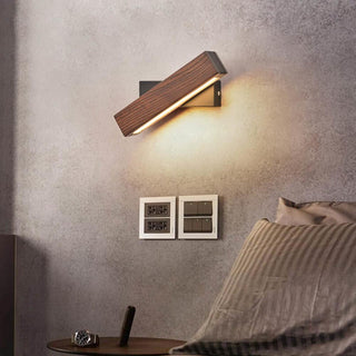 Rotatable wooden LED wall light, adjustable design