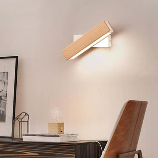 Rotatable wooden LED wall light, adjustable design