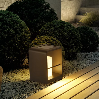 Solar Garden Light, Energy-Efficient