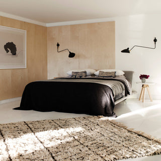 Sleek Wall Sconce, Modern Design
