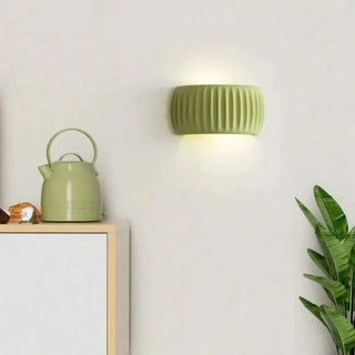 Contemporary Art Deco Resin Ribbed Wall Sconce, Stylish Design